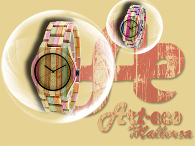Reloj de bambú teñido
