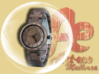 Modelo en madera de nogal