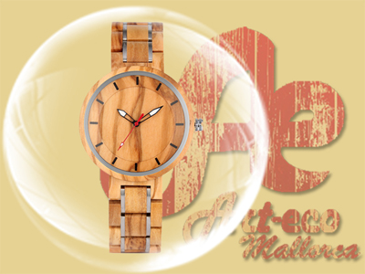 Reloj de madera de cebrano combinado con acero en caja y correa.