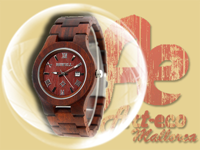 Modelo en madera de sándalo rojo