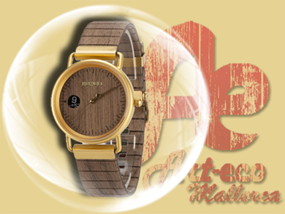 Modelo en acero dorado y madera de nogal