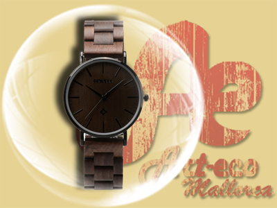 Modelo en acero negro y madera de nogal