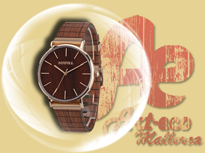 Modelo en acero rosado y madera de sándalo rojo