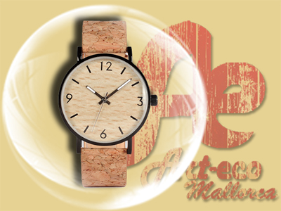 Modelo con caja de acero en color negro