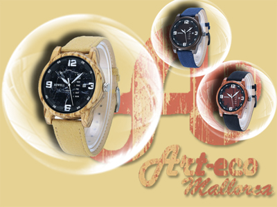 Reloj con caja de madera y correa de lona y cuero