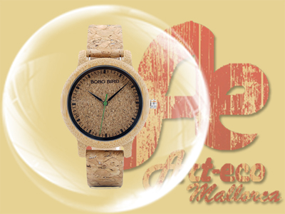 Reloj con caja de madera de bamboo y correa de corcho. Tamaño pequeño
